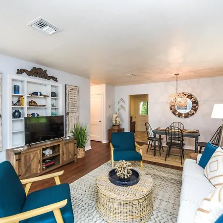 Casa Posada - So Close You Can Hear The Waves Historic Beach Cottage W Beach Gear Anna Maria Exterior photo