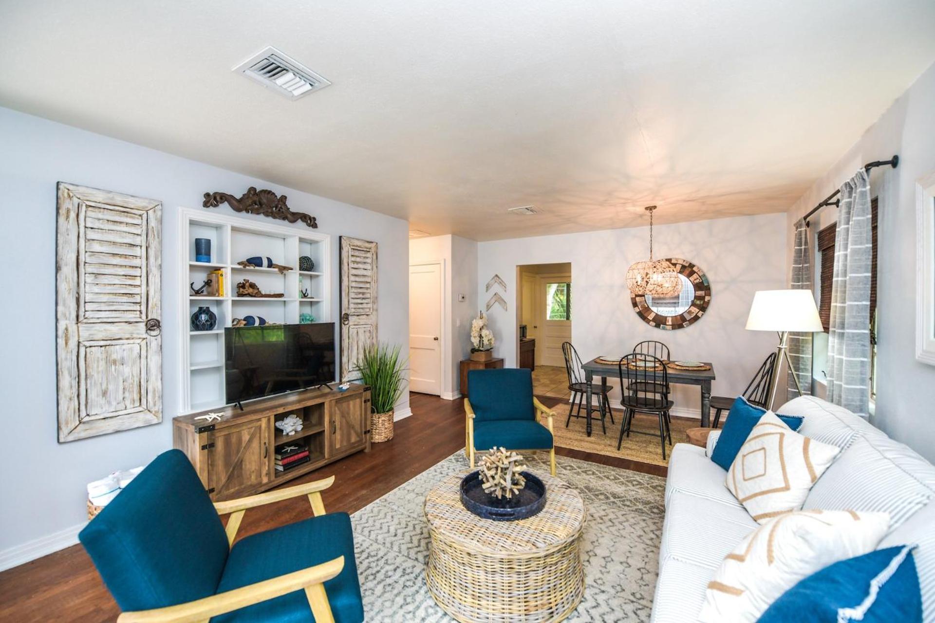 Casa - So Close Hear The Waves Historic W Gear Holiday home *
