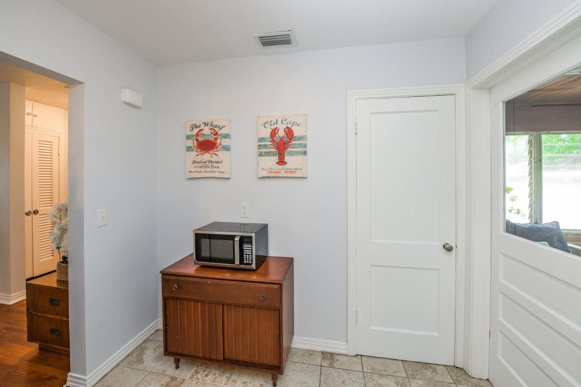 Casa - So Close Hear The Waves Historic W Gear Holiday home Anna Maria